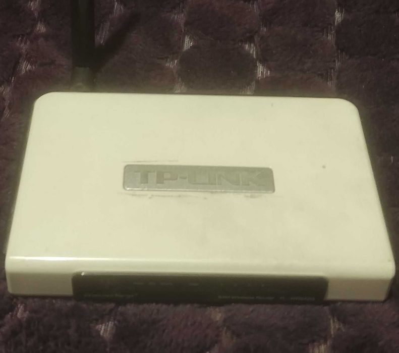 Роутер TP-LINK TL-WR542G, на запчастини, зламаний