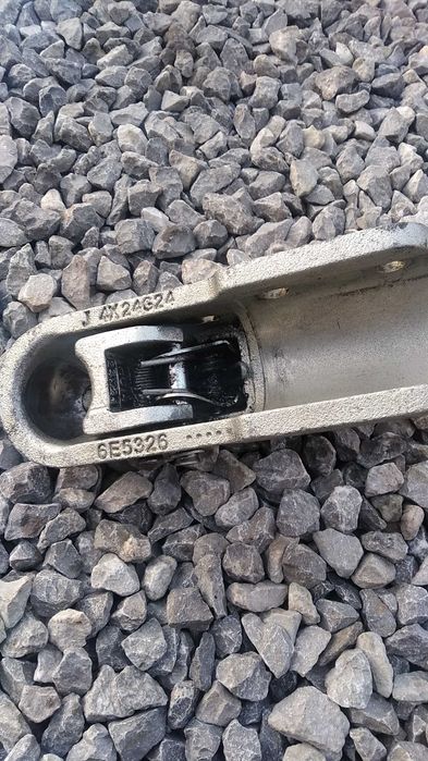 Zaczep kulowy KNOTT żeliwny 3500kg