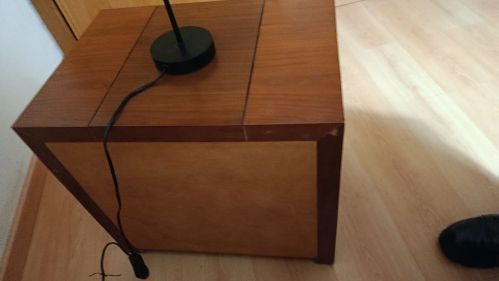 1 Cama de Casal + 1 estrado +  2 mesinhas de cabeceira