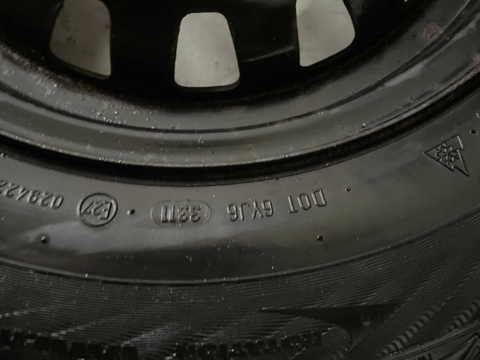 Opel Corsa D Adam Felgi 4x100 ET39 Stalowe 14 Opony Zimowe 185/70R14