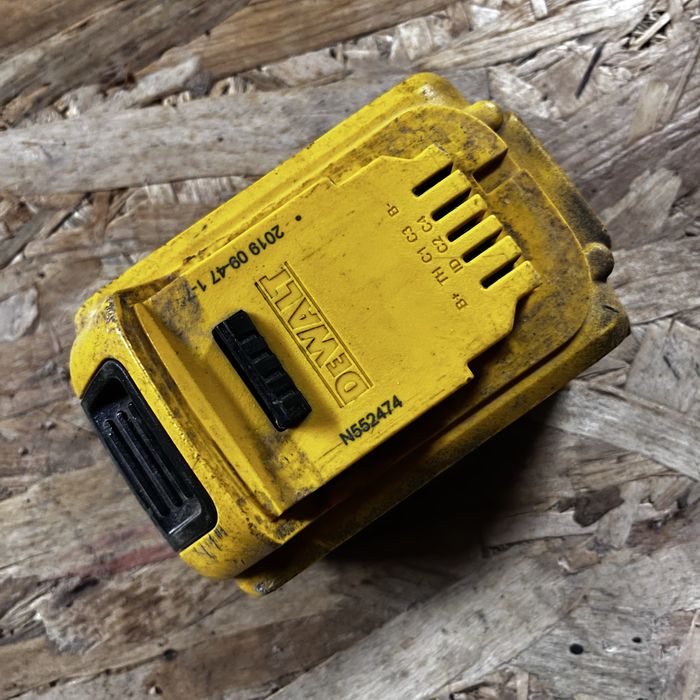 Akumulator dewalt