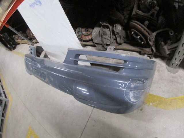 Pára-choques frente HYUNDAI H-1 Chassis (A1)