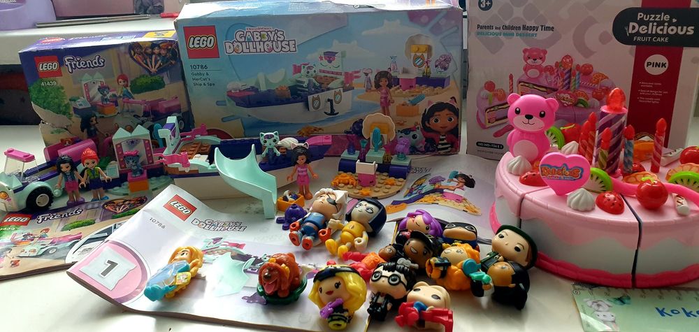 Klocki LEGO oraz tort urodzinowy 80zł