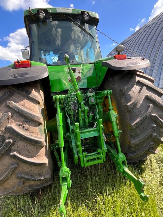 трактор John Deere 8420