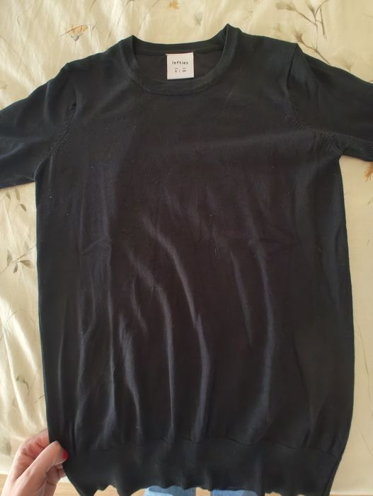 T-shirt preta de malha Lefties