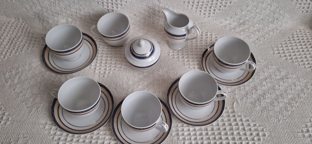 Porcelanowy serwis kawowy Książ