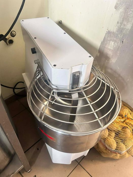 Mikser spiralny REDFOX HTF 20 T 20L 400V
