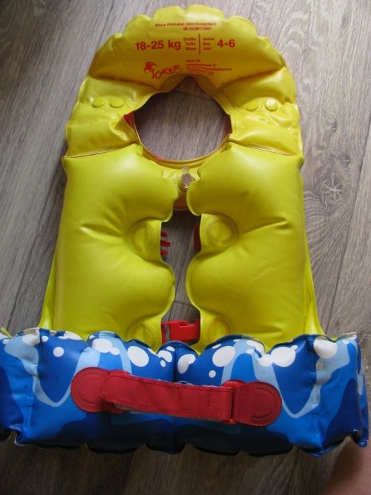Детский плавательный жилет Starfish (Швейцария ) 18-25 кг (4-6 лет)