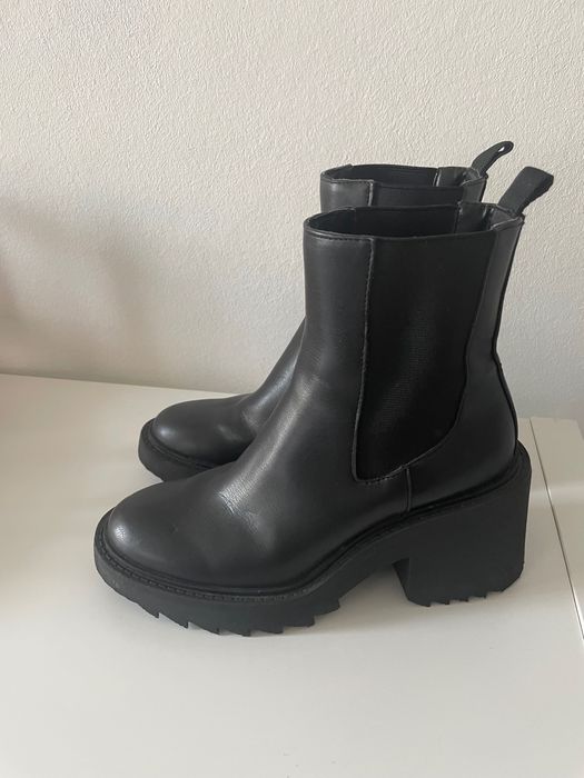 Botki na obcasie