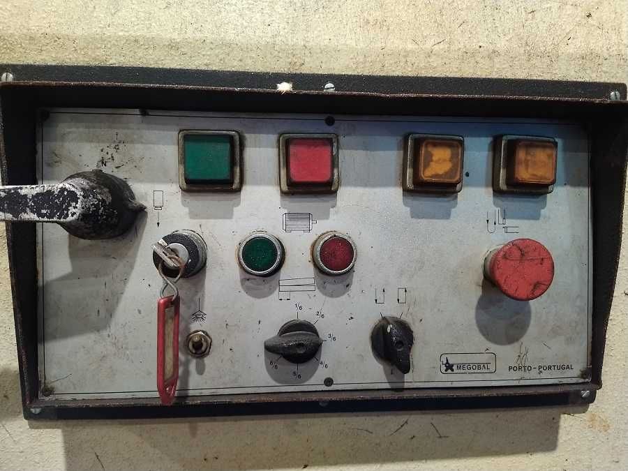 Mavipal | Guilhotina Hidráulica Megobal GH3008