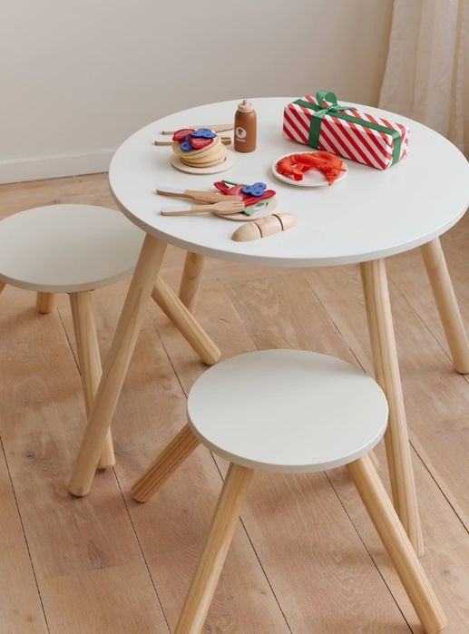 Conjunto mesa + 2 bancos - Vertbaudet