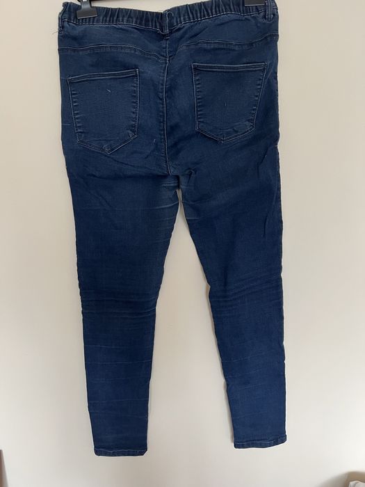 Jeansowe spodnie dżinsy jeansy 44 XXL House z haftem