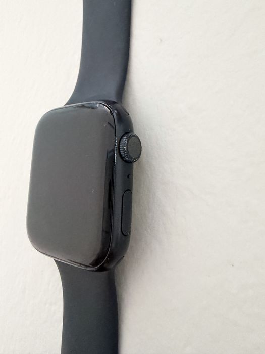 Apple Watch Series 8 45mm Midnight Aluminum GPS