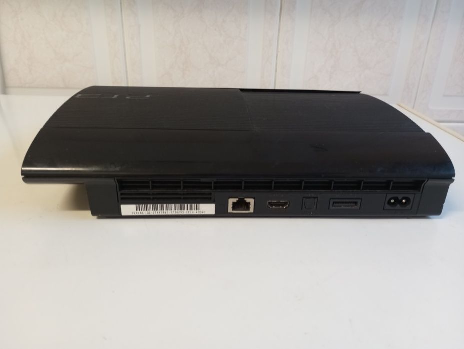 PlayStation 3 Super Slim 500gb Desbloqueado