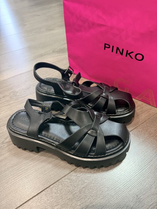 Жіночі босоніжки