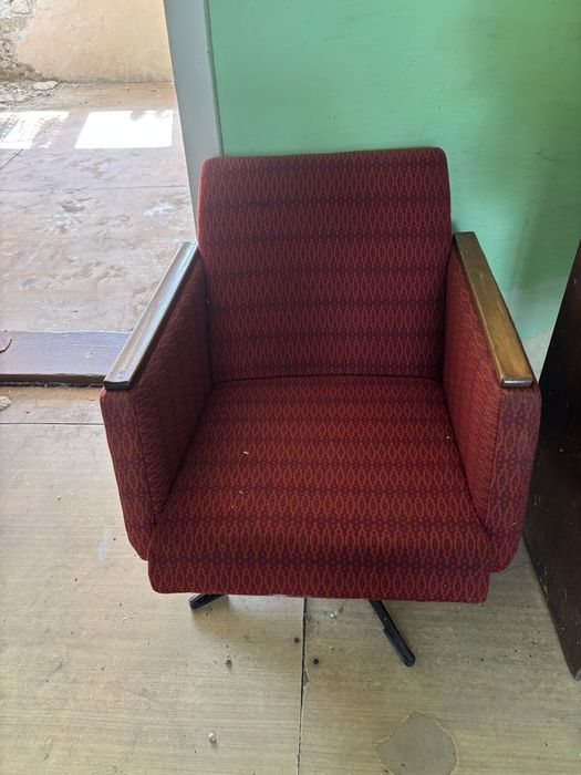 Fotele retro obrotowe