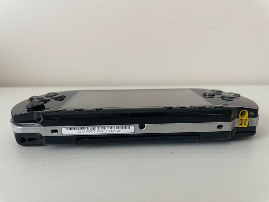 Sony PSP 1004 Black — Totalmente Revista, Limpa e Testada
