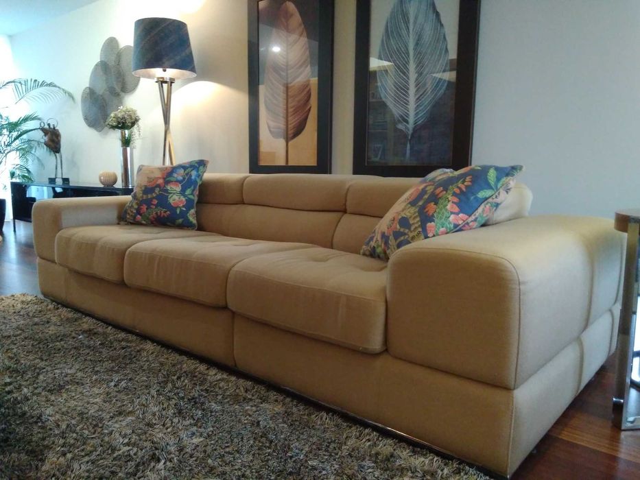 Sofá de luxo -  Praticamente Novo