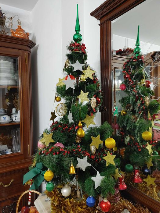 Pinheiro de natal 90cm com bolas e enfeites de natal