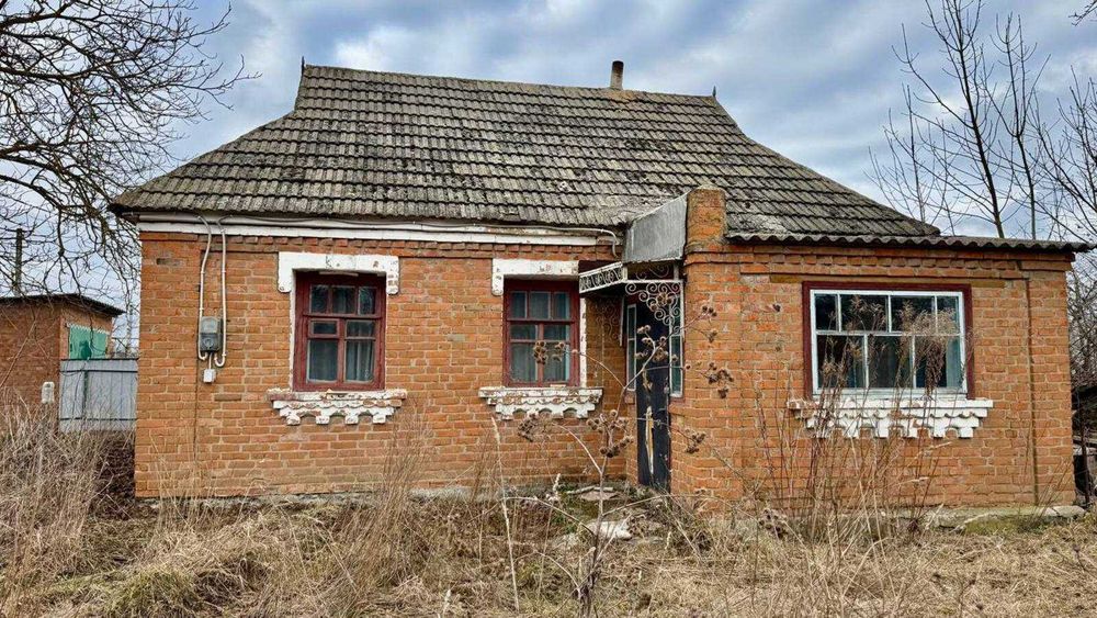 Продам будинок з великою ділянкою в Слободі Дашковецька