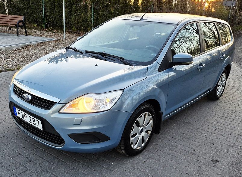 Ford Focus 1.8 Benzyna Klima Elektryka Grzane fotele Bardzo Ładny
