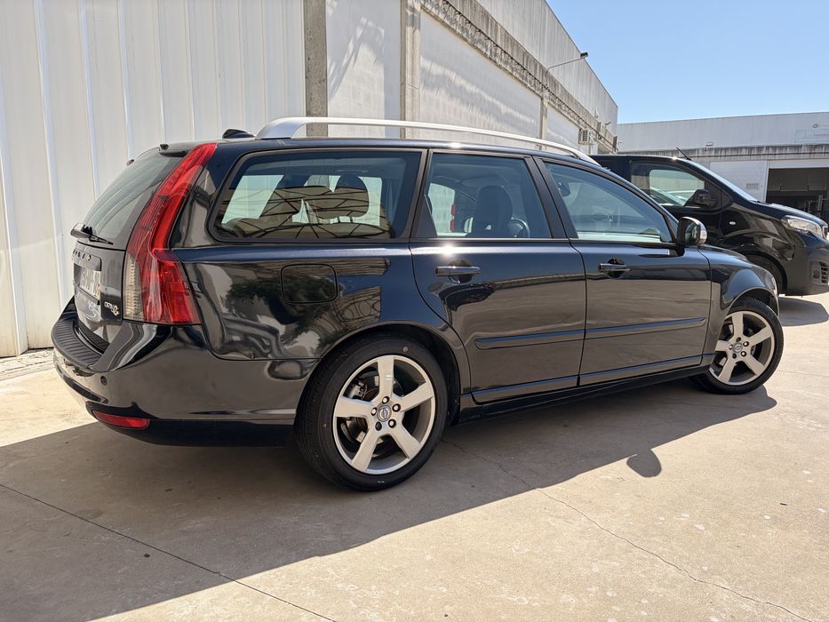 Volvo V50 1.5D R-Desing | Sempre assistida na Volvo | Carro de empresa