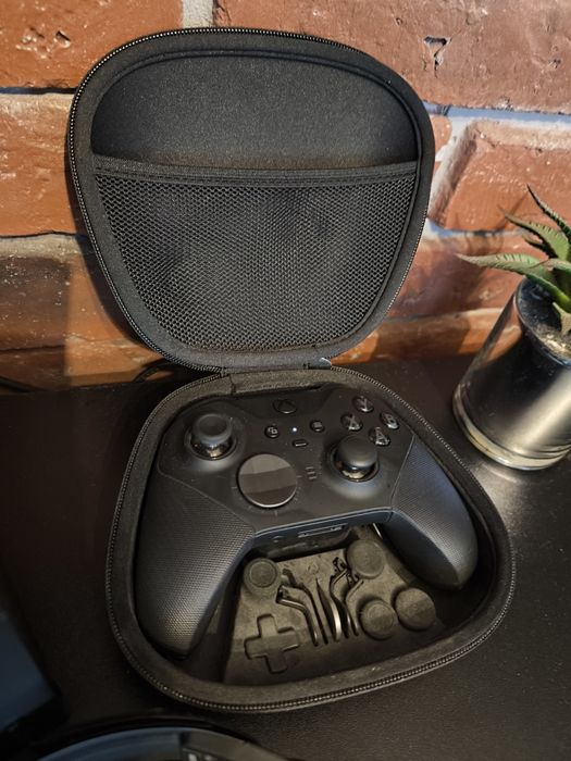 Xbox Series X + dodatki