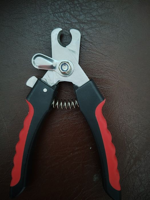 Ножницы для стрижки ногтей у больших собак