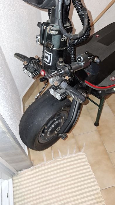 Trotinete DUALTRON THUNDER - Primeira Versão - 60V com bateria extra