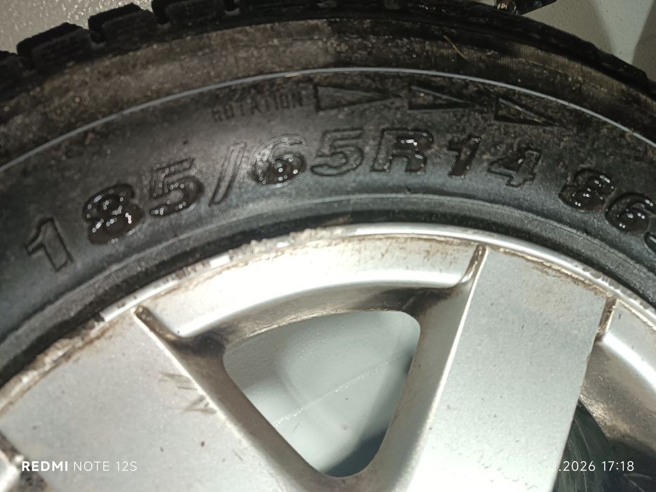 Диски литі R 14 Volkswagen 4*100 зимня резина 185*65 і 175*70 в сборі