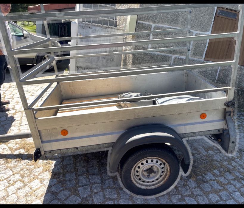Reboke em aluminio. Praticamente novo.