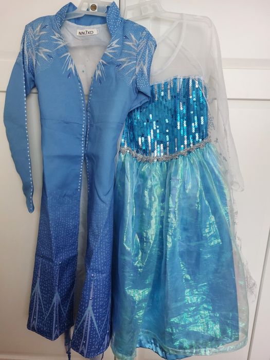 Sprzedam 2 sukienki Frozen I i Frozen II
