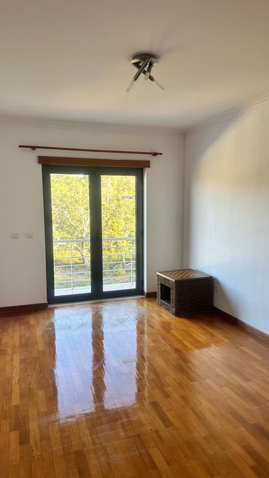 Apartamento T3 em Ansião com garagem (despesas incluidas) - disponível início Novembro