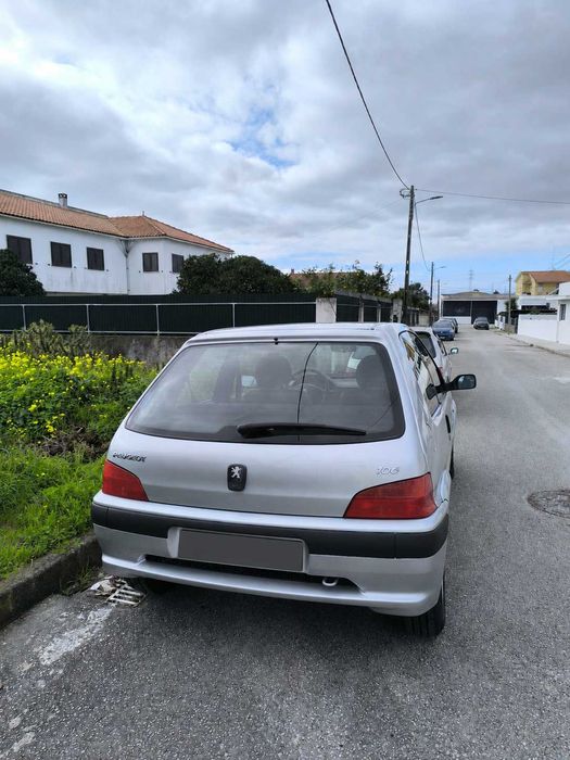 Peugeot 106 1.1 Quiksilver - Estimado em garagem!