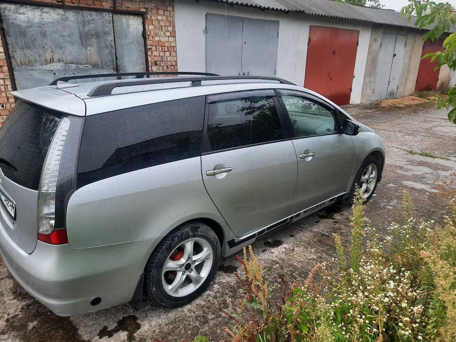 продам авто мецубісі грандіс автомат газ/бенз