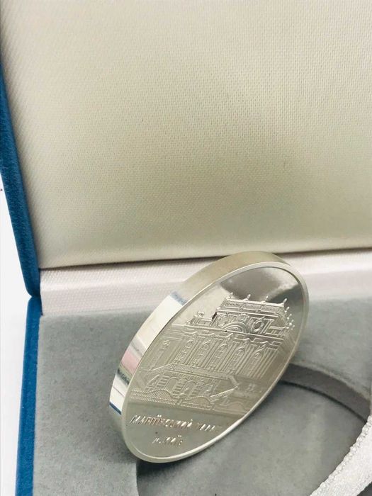 Срібна монета 925