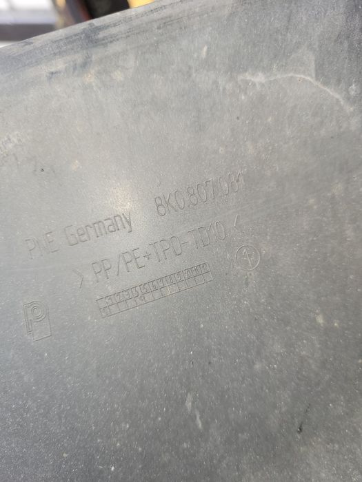 Osłona pasa przedniego a4 b8