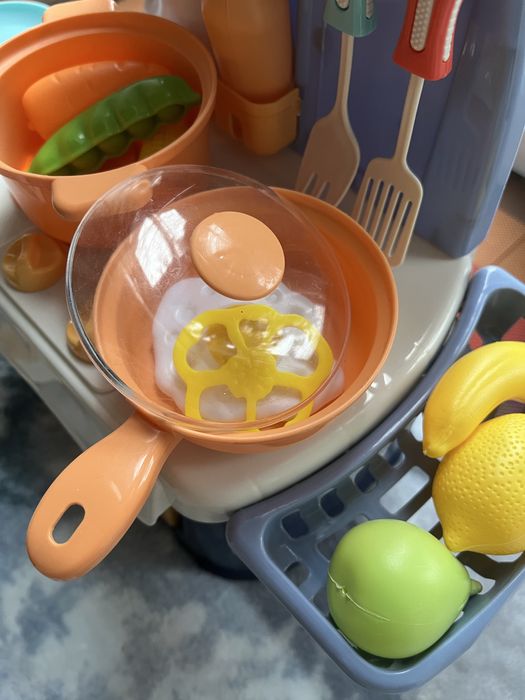 Дитяча кухня зі світлом і звуком