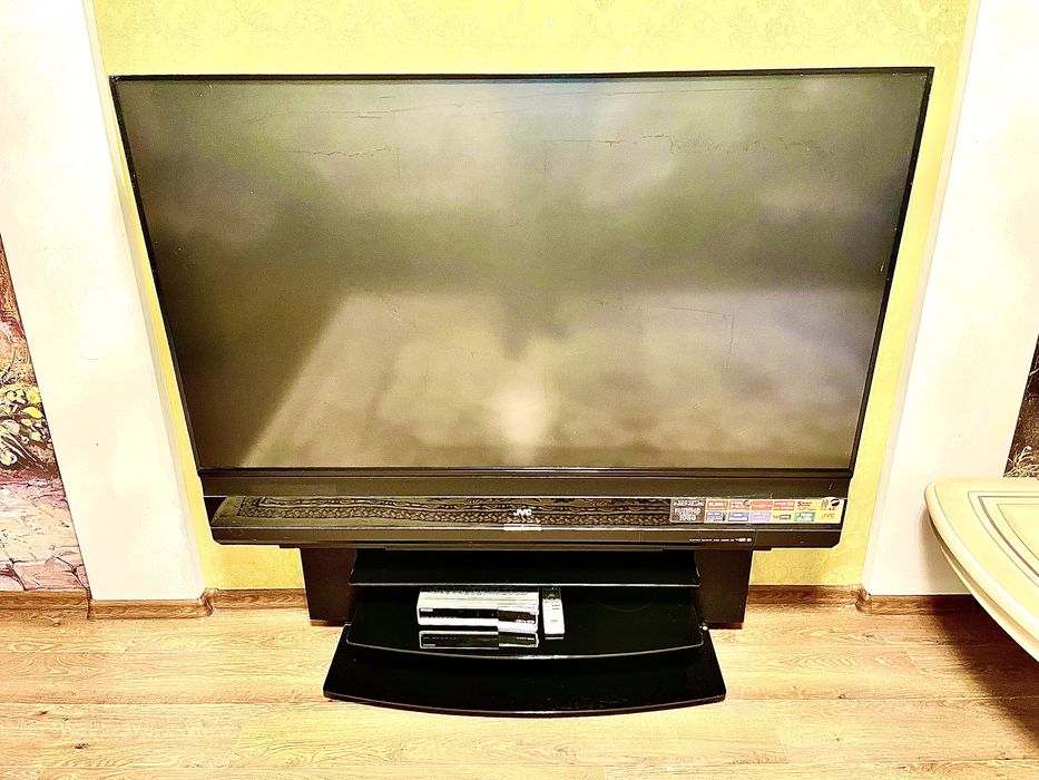 Телевизор JVC HD-65DS8DDU(диагональ-165см)