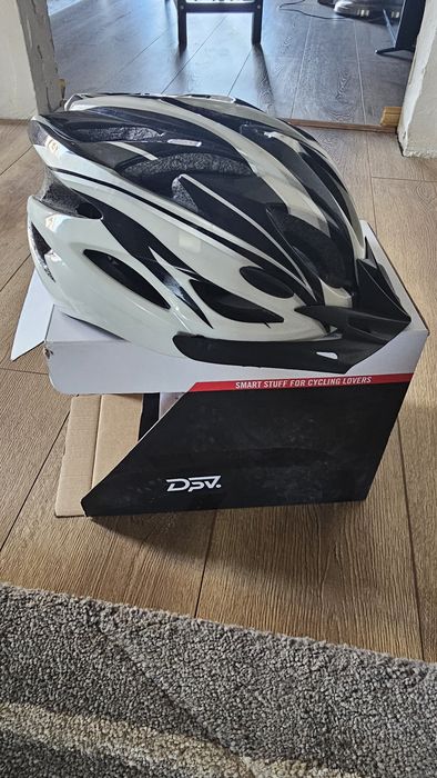 Kask  rowetowy nowy