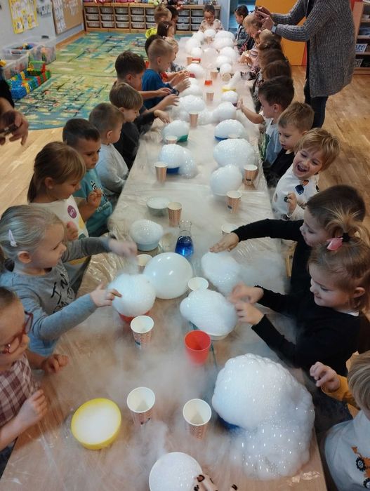 Animacje dla dzieci  . Atrakcje na urodziny . Dmuchańce , wata, popcorn .
