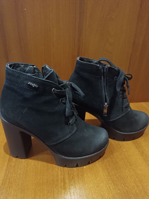 Батільйони чорного кольору