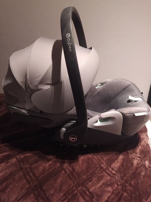 Ovo de bebé  em ótimo estado