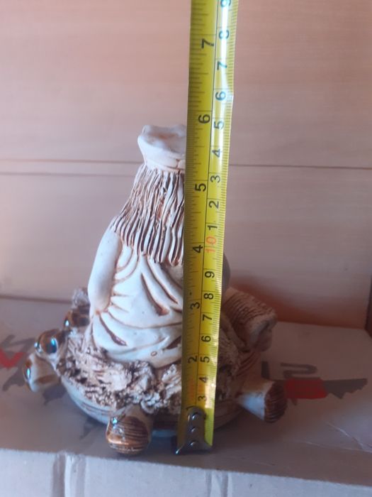 Фігурка у акваріум.