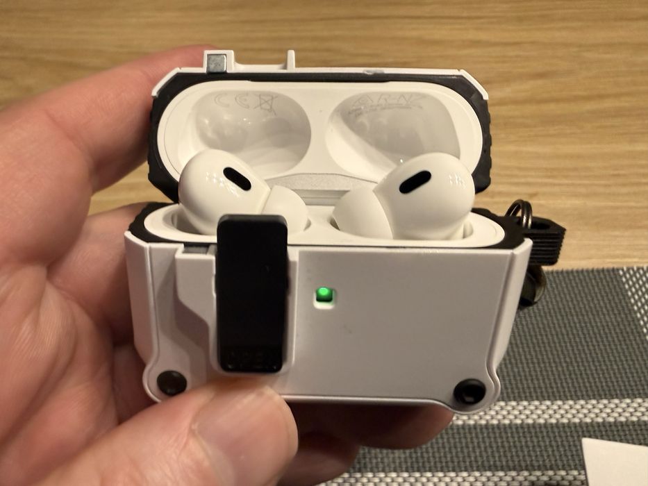 Airpods Pro 2 USB-C 2nd generation idealne.