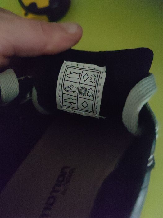 Nowe buty  sneakersy skóra naturalna 20cm