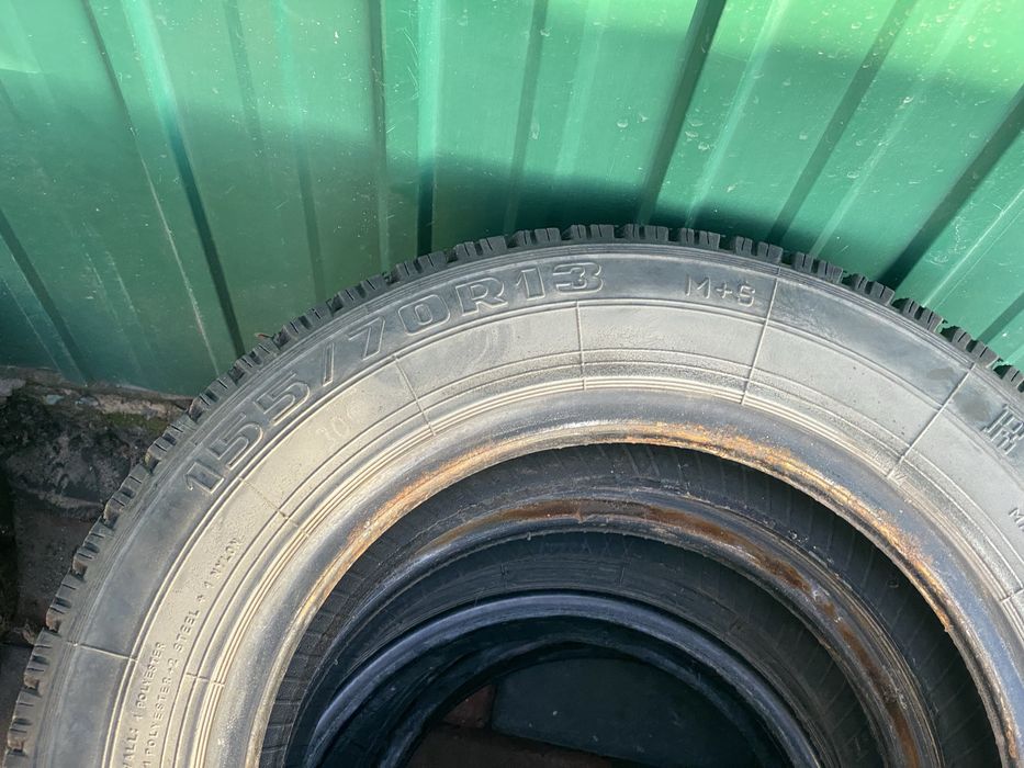 Продам гуму 155/70R13  в гарному стані.