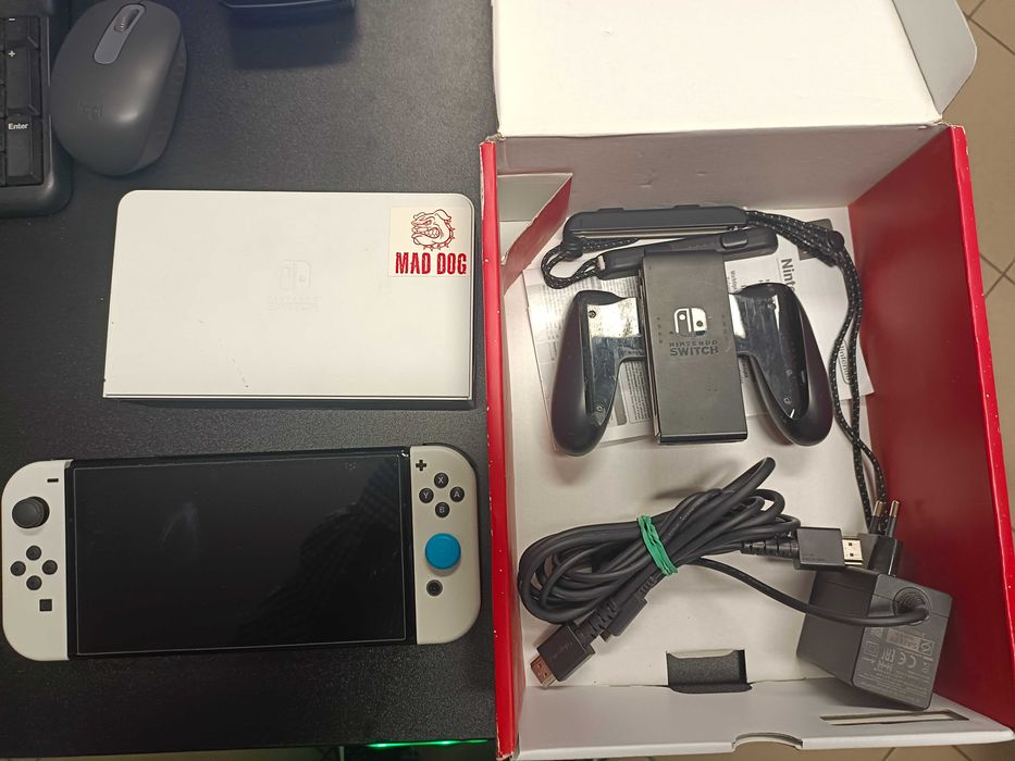 Konsola Nintendo Switch Oled + Etui SklepzGRAMIWWA Wymiana Skup