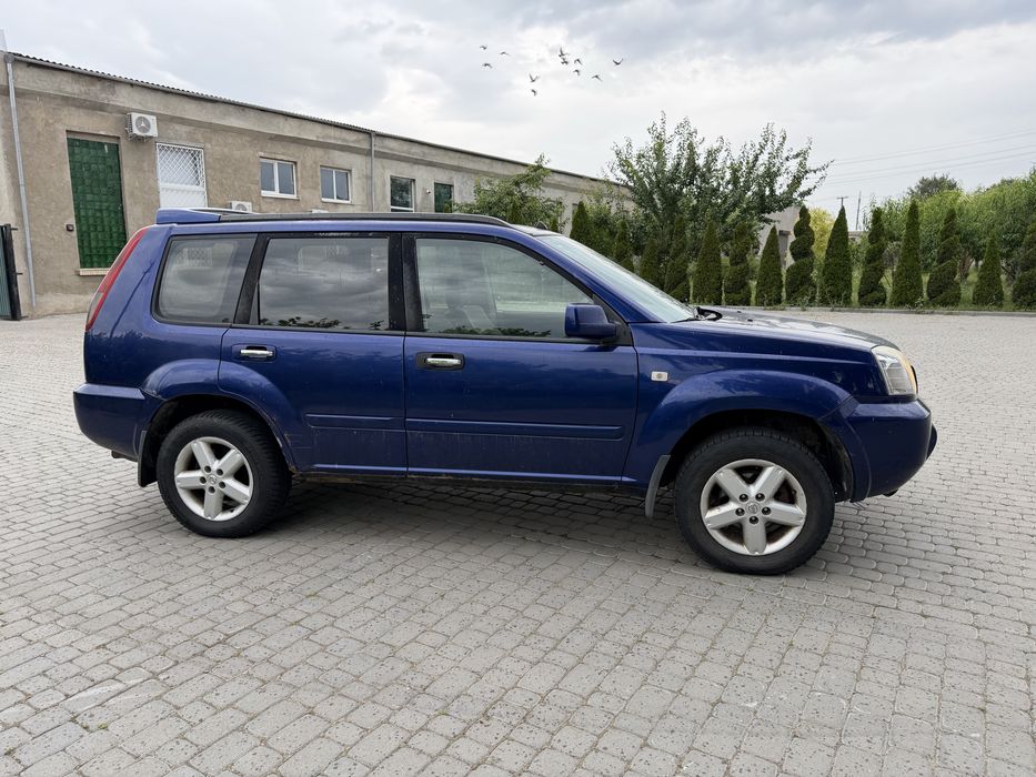 Nissan X trail 2.2 механіка 6 ступка
