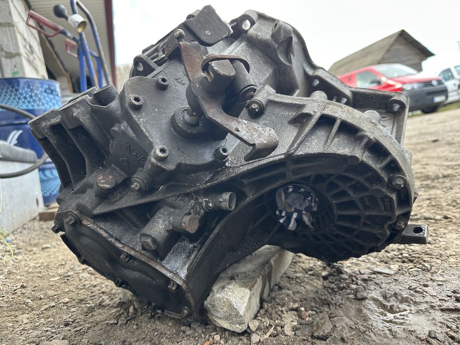 Коробка КПП Opel Zafira A 2.0